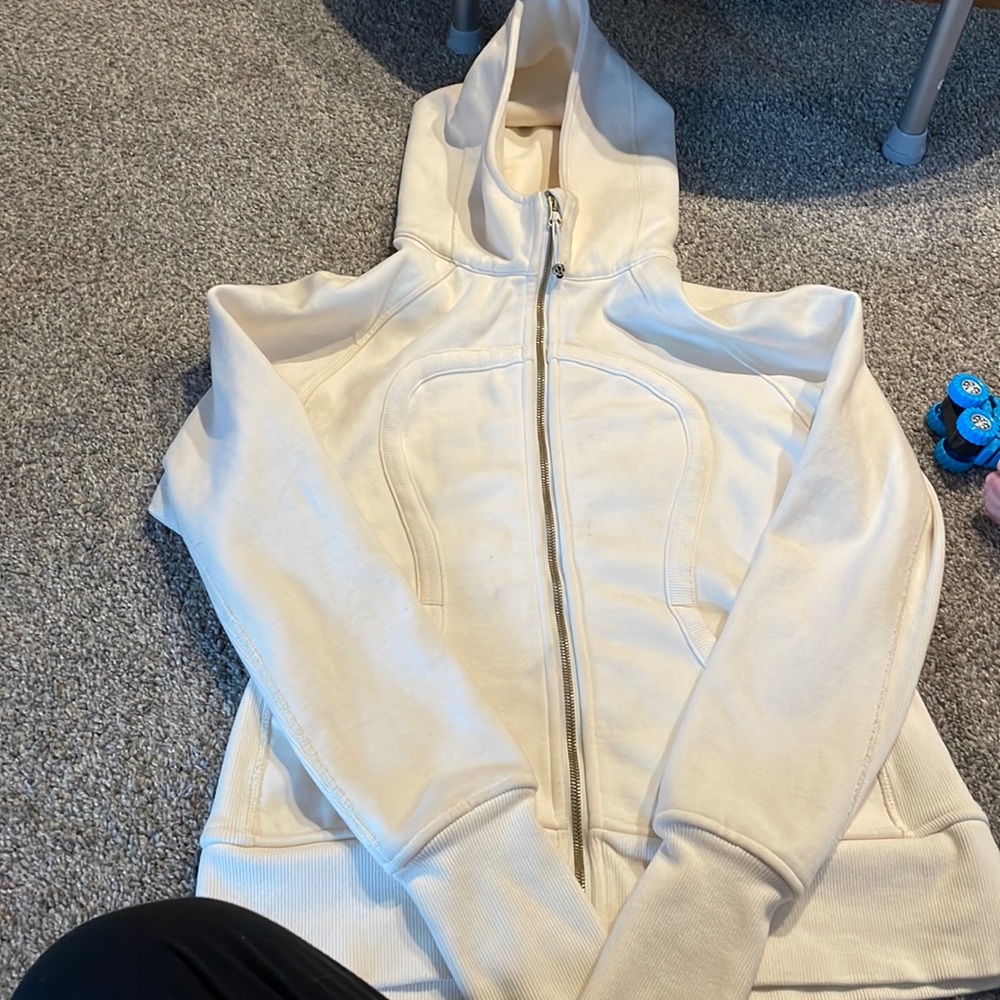 Off white scuba